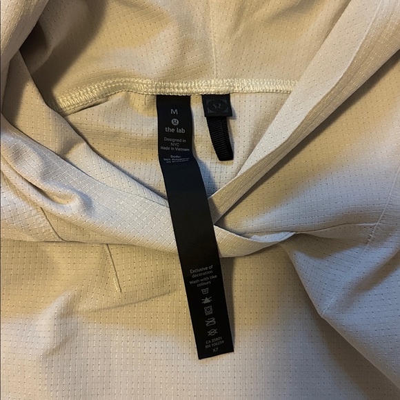 Lululemon Lab Pullover - Picture 3 of 3